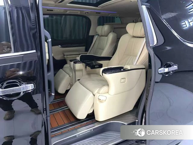 Toyota Elfa id 3882357 из Китая 17