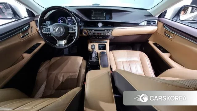 Lexus New ES300h id 3363328 из Кореи 17