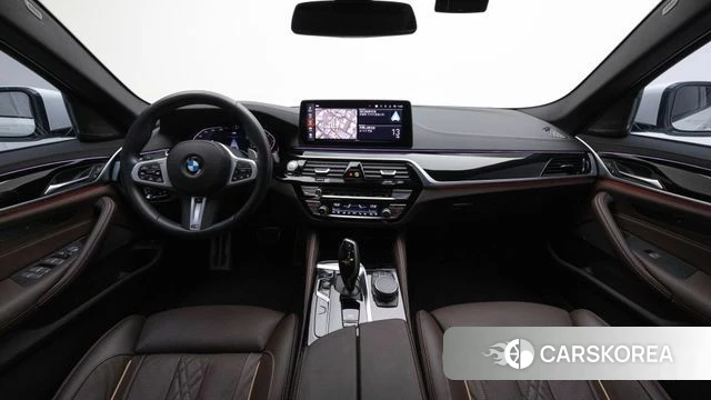 BMW 5 Series (G30) id 3798920 из Кореи 17