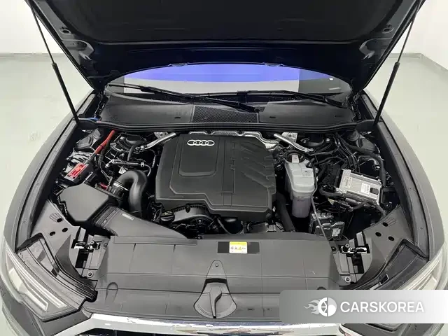Audi A6L id 4553814 из Китая 18