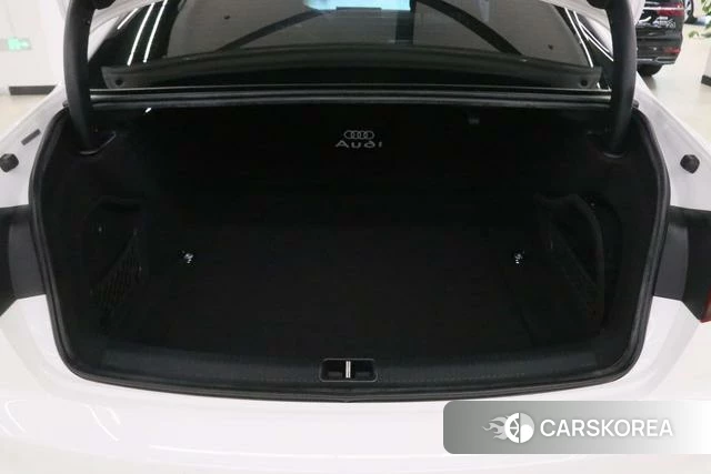 Audi A4L id 4328434 из Китая 19