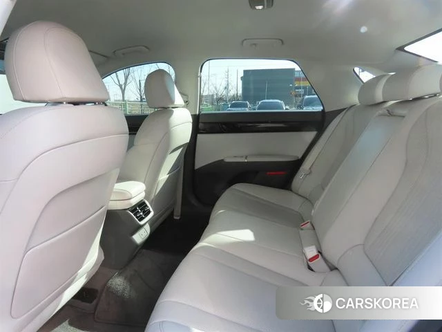 Hyundai Grandeur (GN7) id 3964242 из Кореи 17