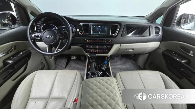 Kia The New Carnival id 4465431 из Кореи 17