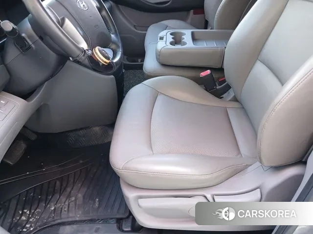 Hyundai The New Grand Starex id 2981524 из Кореи 10