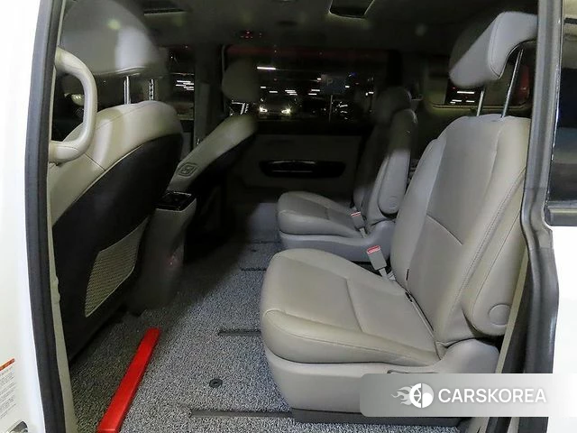 Kia The New Carnival id 4652333 из Кореи 17