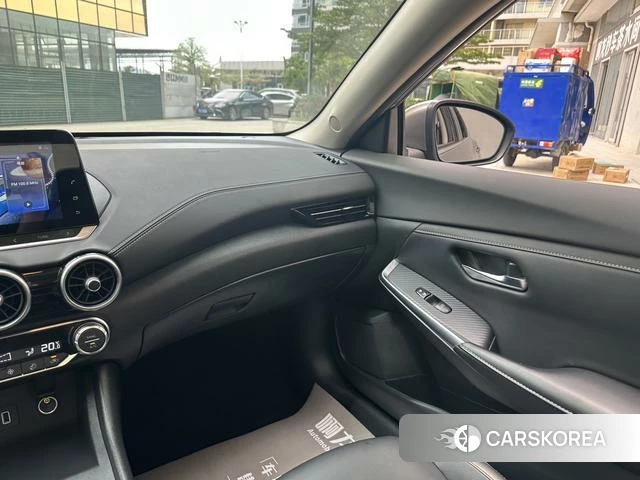 Nissan Xuan Yi id 4313675 из Китая 20