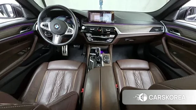 BMW 5 Series (G30) id 3747735 из Кореи 17