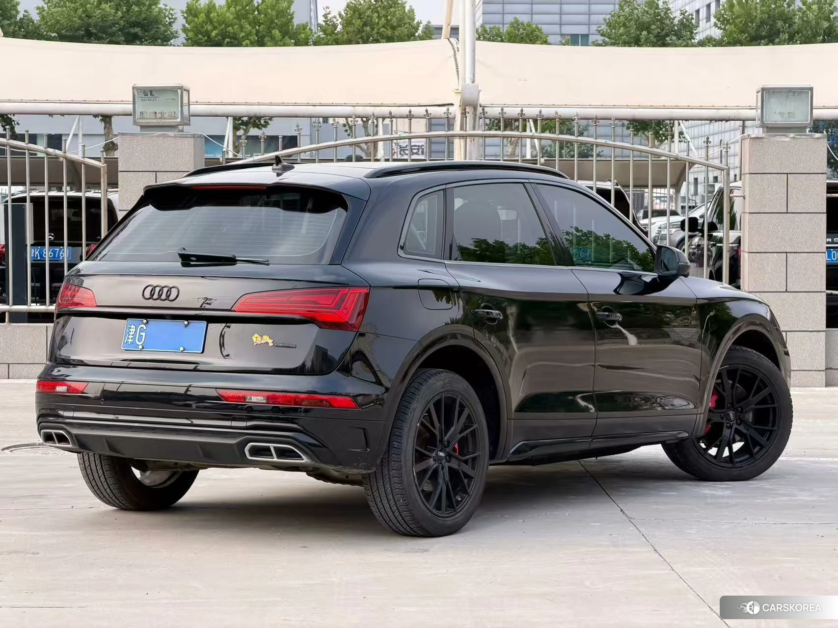 Audi Q5L id 4515119 из Китая 7