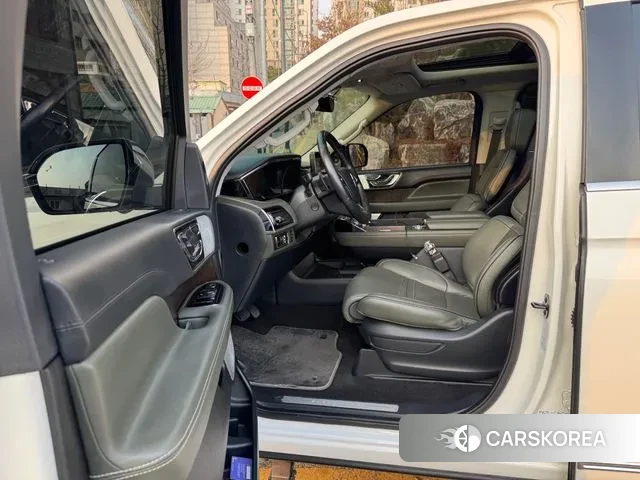 Lincoln Navigator 4th generation id 3600063 из Кореи 13