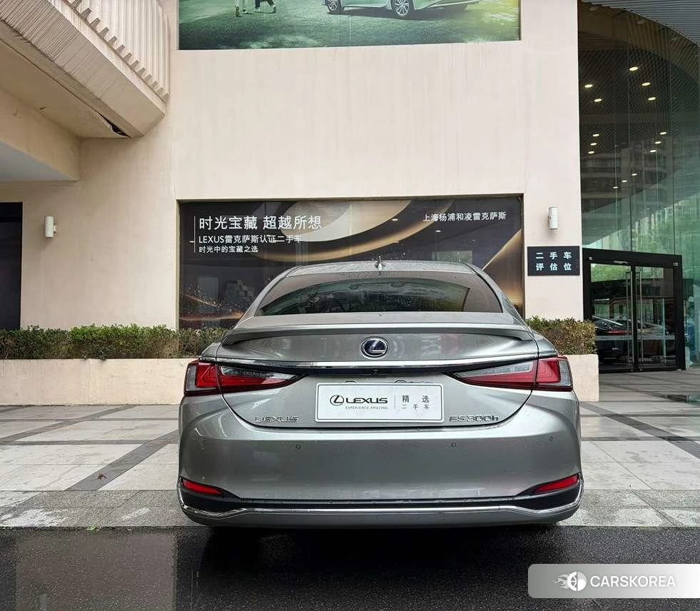 Lexus ES id 4462060 из Китая 12