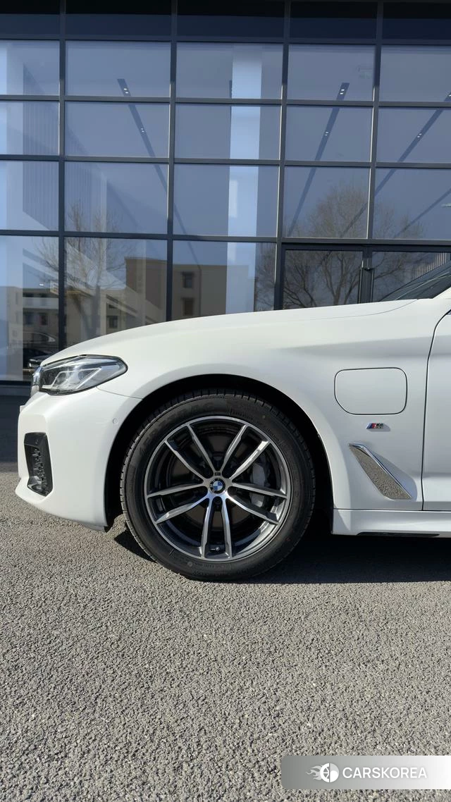 BMW 5 series PHEV id 4273129 из Китая 7