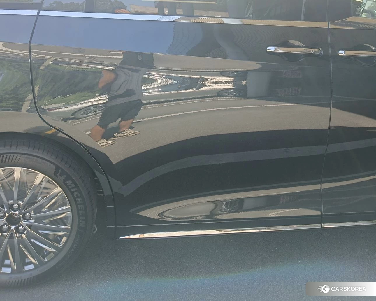 Lexus LM id 4440468 из Китая 22