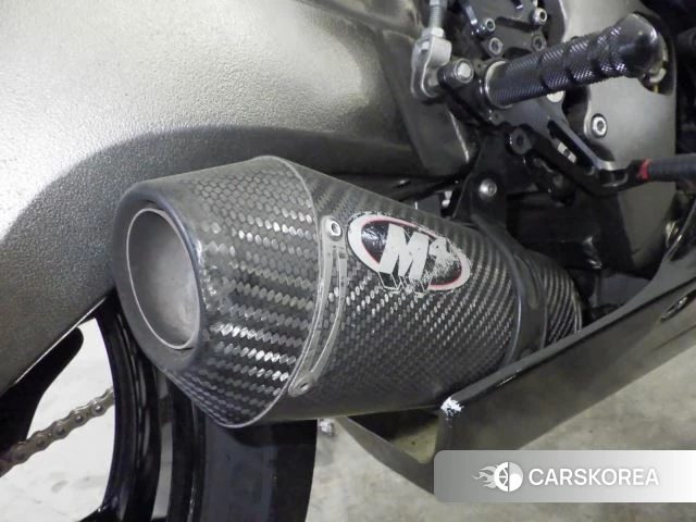 Suzuki GSX-R1000 id 3947219 из Японии 23