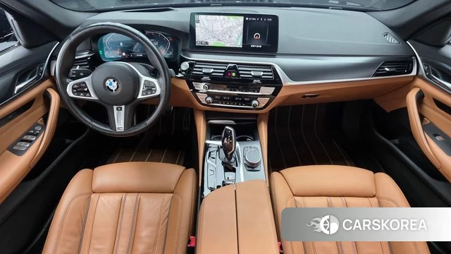 BMW 5 Series (G30) id 3923400 из Кореи 17