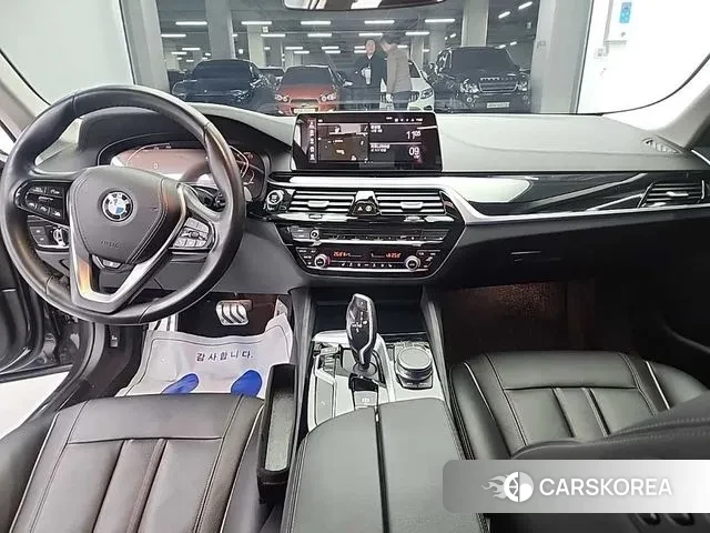 BMW 5 Series (G30) id 3464365 из Кореи 17