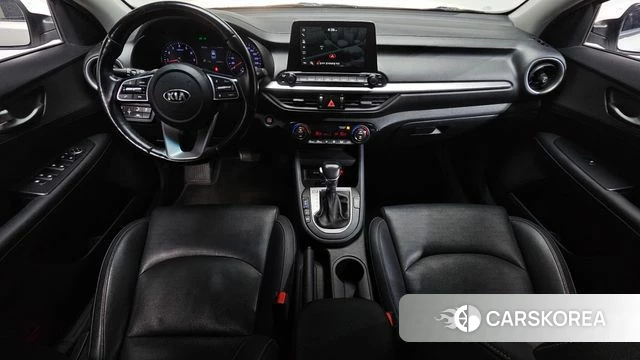 Kia Come New K3 id 3924704 из Кореи 17