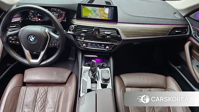 BMW 5 Series (G30) id 3578310 из Кореи 17