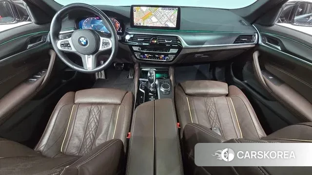 BMW 5 Series (G30) id 3566075 из Кореи 17