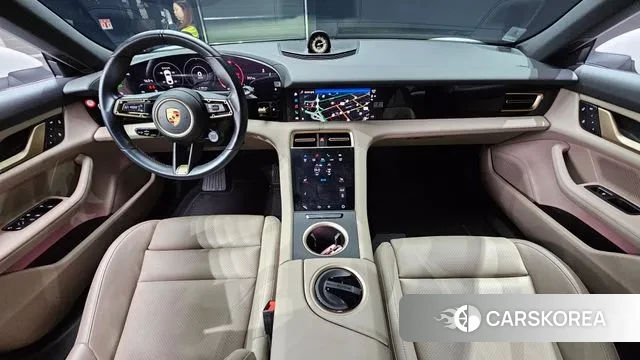 Porsche Taycan id 3654230 из Кореи 17