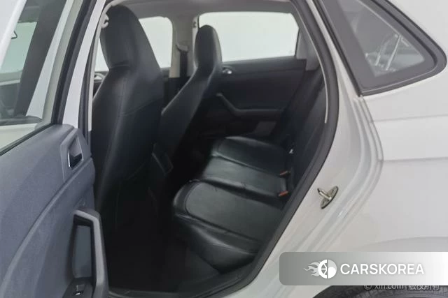 Volkswagen Polo id 4276314 из Китая 21