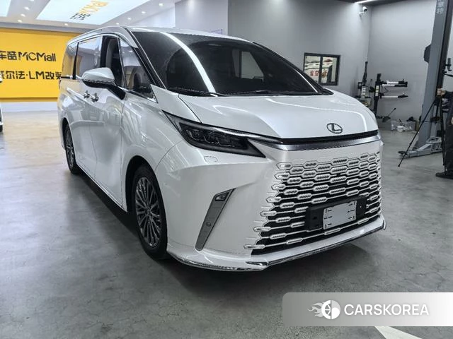 Lexus LM id 4205666 из Китая 7