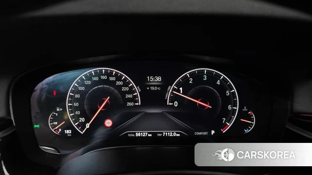 BMW 5 Series (G30) id 4188265 из Кореи 37