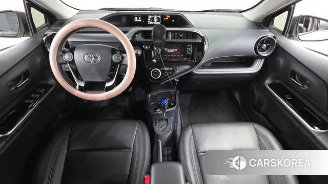 Toyota Prius C id 3259291 из Кореи 17