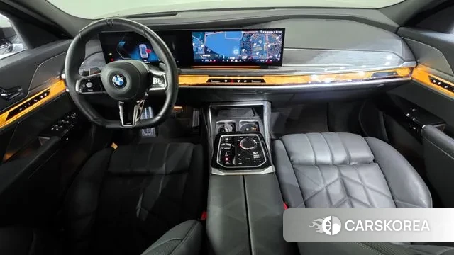 BMW 7 Series (G70) id 3393897 из Кореи 17