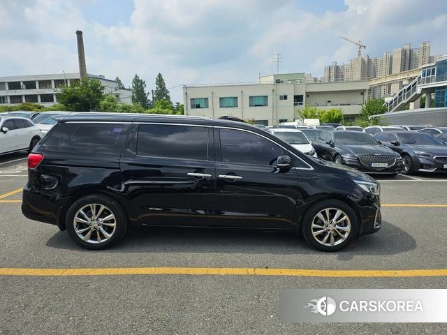 Kia The New Carnival id 4543434 из Кореи 17