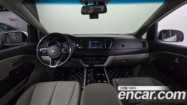 Kia The New Carnival id 2454454 из Кореи 17