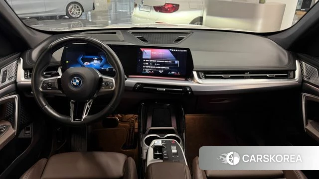 BMW iX1 (U11) id 4474747 из Кореи 17
