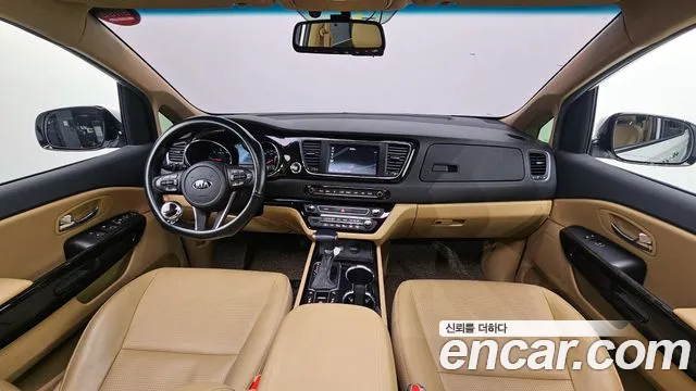 Kia The New Carnival id 2372270 из Кореи 17