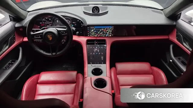 Porsche Taycan id 3690086 из Кореи 17