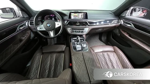 BMW 7 Series (G11) id 3447946 из Кореи 17