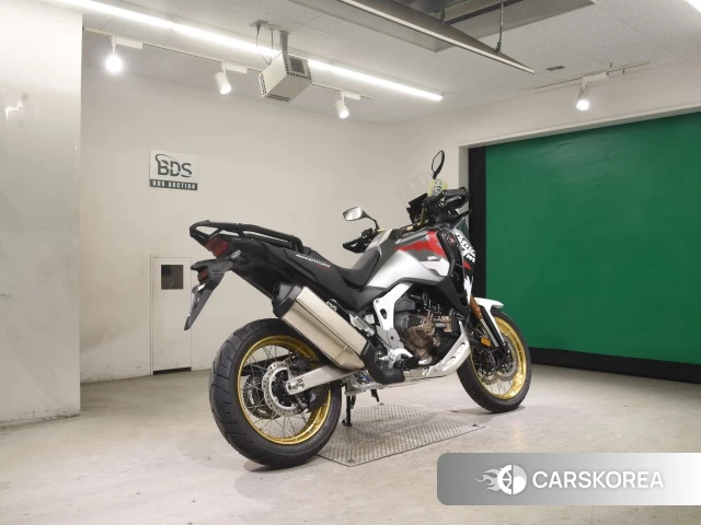 Honda CRF1100L AFRICA TWIN DCT 2026 из Японии, фото 5