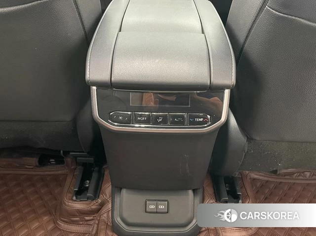 Toyota Crown Lufang id 4348470 из Китая 21
