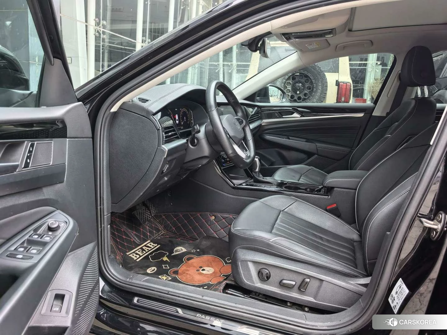 Volkswagen Passat id 4473838 из Китая 9