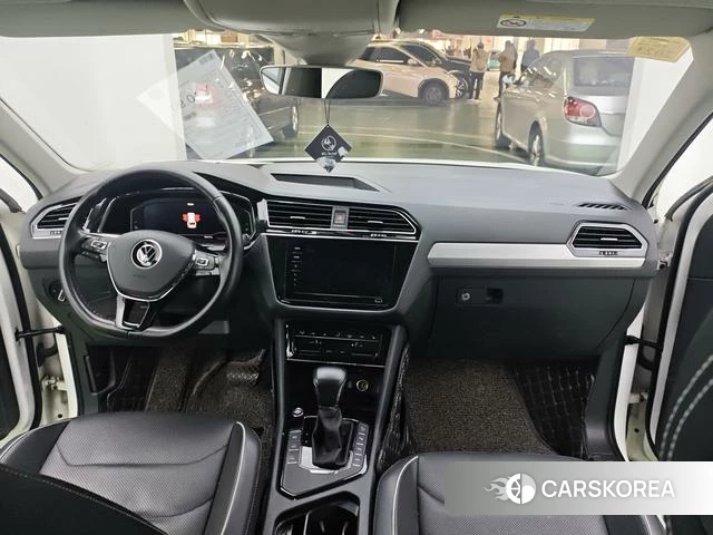 Volkswagen Tiguan L PHEV id 4210888 из Китая 12