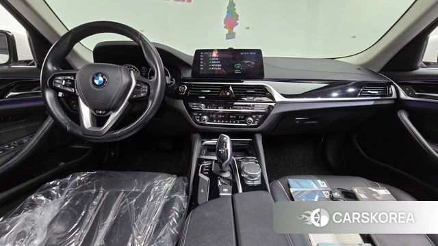 BMW 5 Series (G30) id 4496858 из Кореи 31