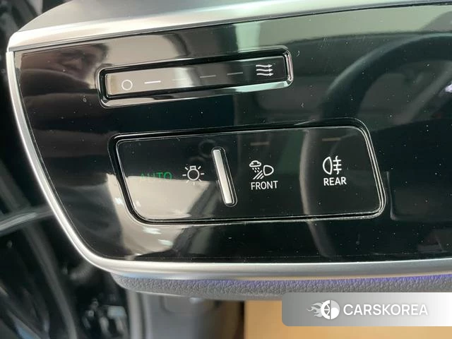 Audi A8 id 4348961 из Китая 31