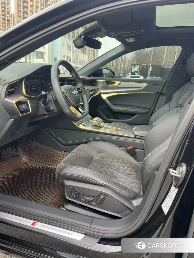 Audi A6L id 4335015 из Китая 7