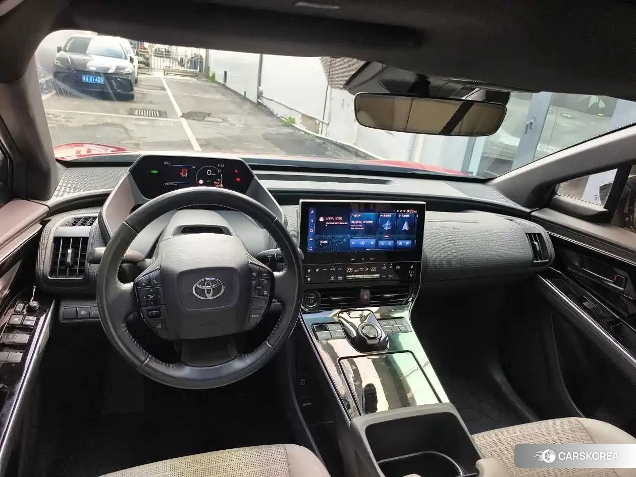 Toyota bZ4X id 4680788 из Китая 7