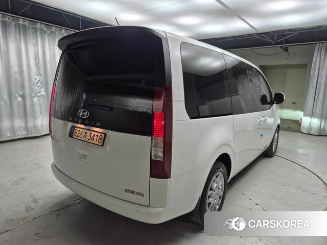 Hyundai Staria id 4309573 из Кореи 17