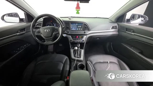 Hyundai Avante AD id 3014045 из Кореи 17