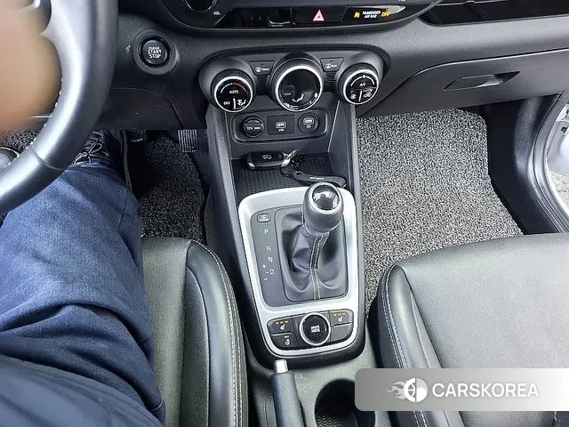 Hyundai Venue id 3489347 из Кореи 17