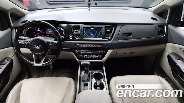 Kia The New Carnival id 2860487 из Кореи 17