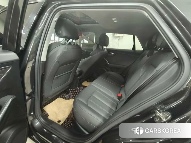 Audi Q2L id 4261865 из Китая 16