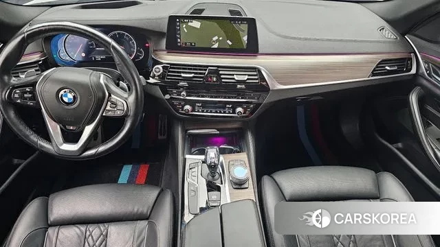 BMW 5 Series (G30) id 3647383 из Кореи 17