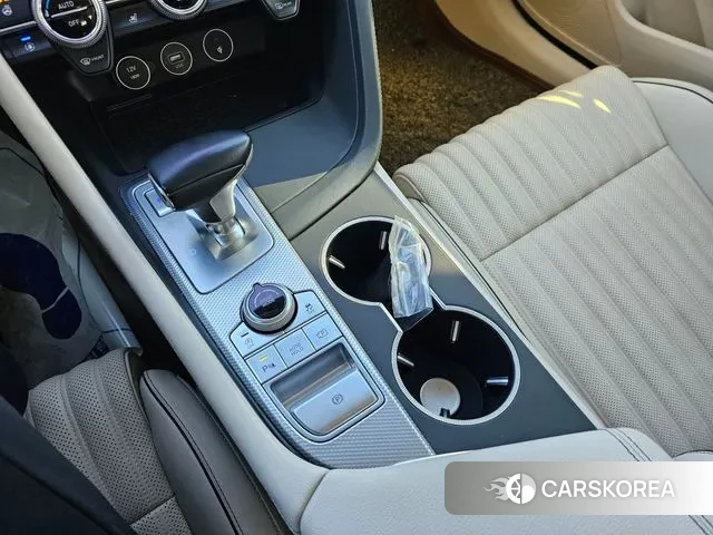 Genesis The New G70 id 3669132 из Кореи 17