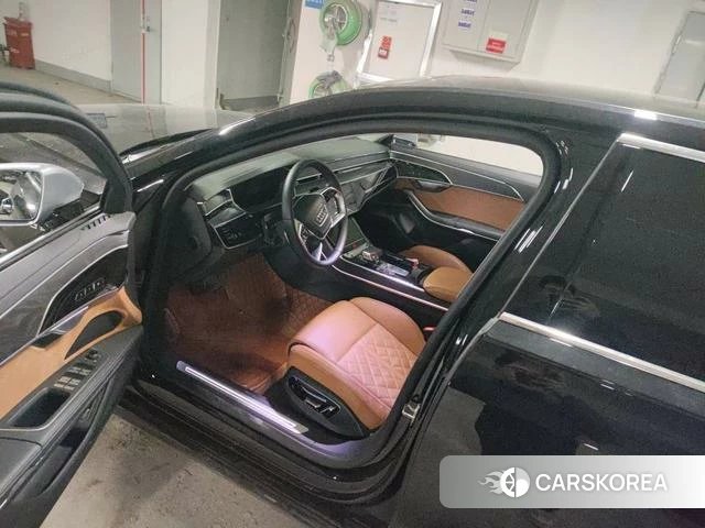 Audi A8 id 4218720 из Китая 7